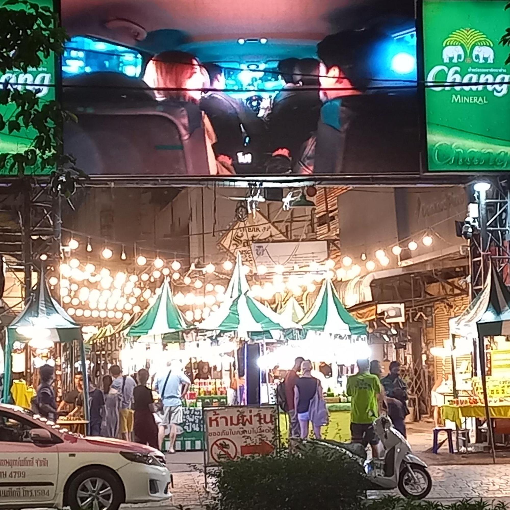 Smile Society Vandrarhem Bangkok Exteriör bild